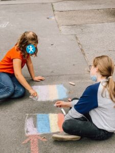 mal-bewegen-Zeit für die Kinder der Grundschule Balthasarstraße in Köln